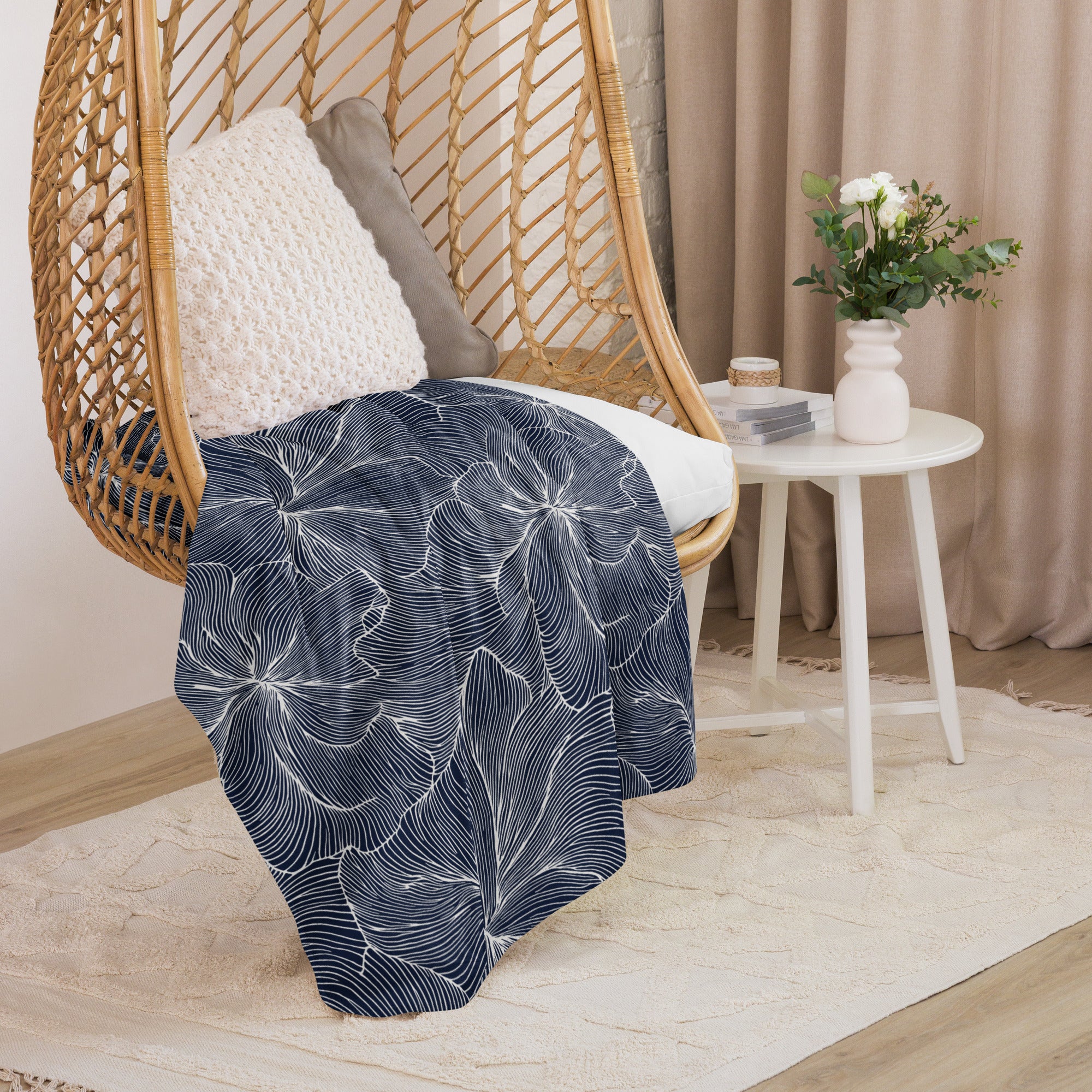 Navy Floral Sherpa Blanket - Ultimate Comfort & Coziness